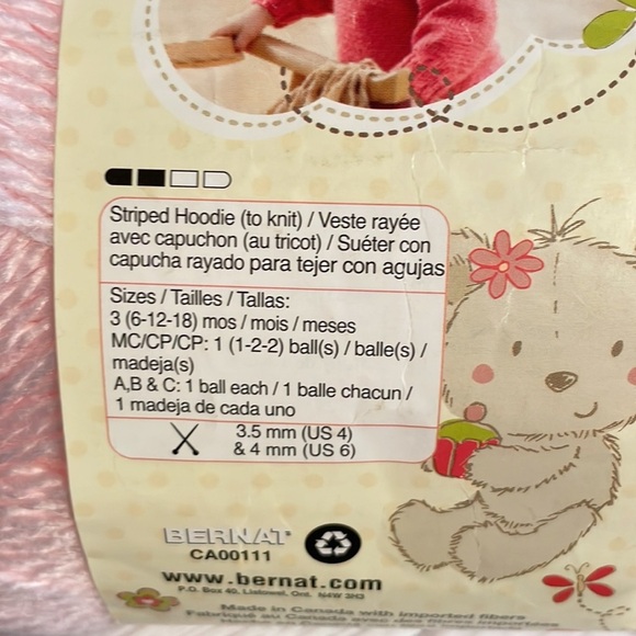 NWT - Bernat Yarn, 100% Acrylic - Picture 4 of 7